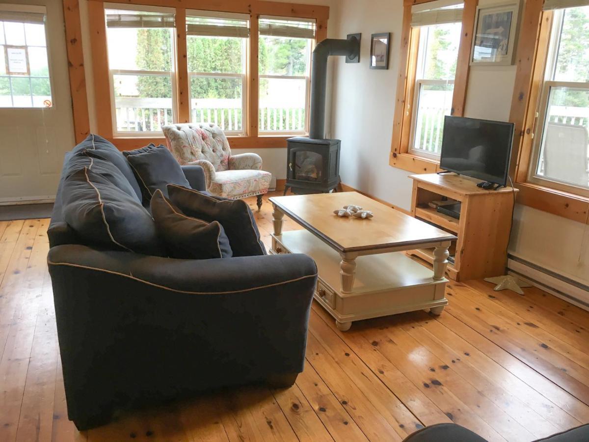 Larinda'S Landing Oceanfront Cottagesハリファックス エクステリア 写真