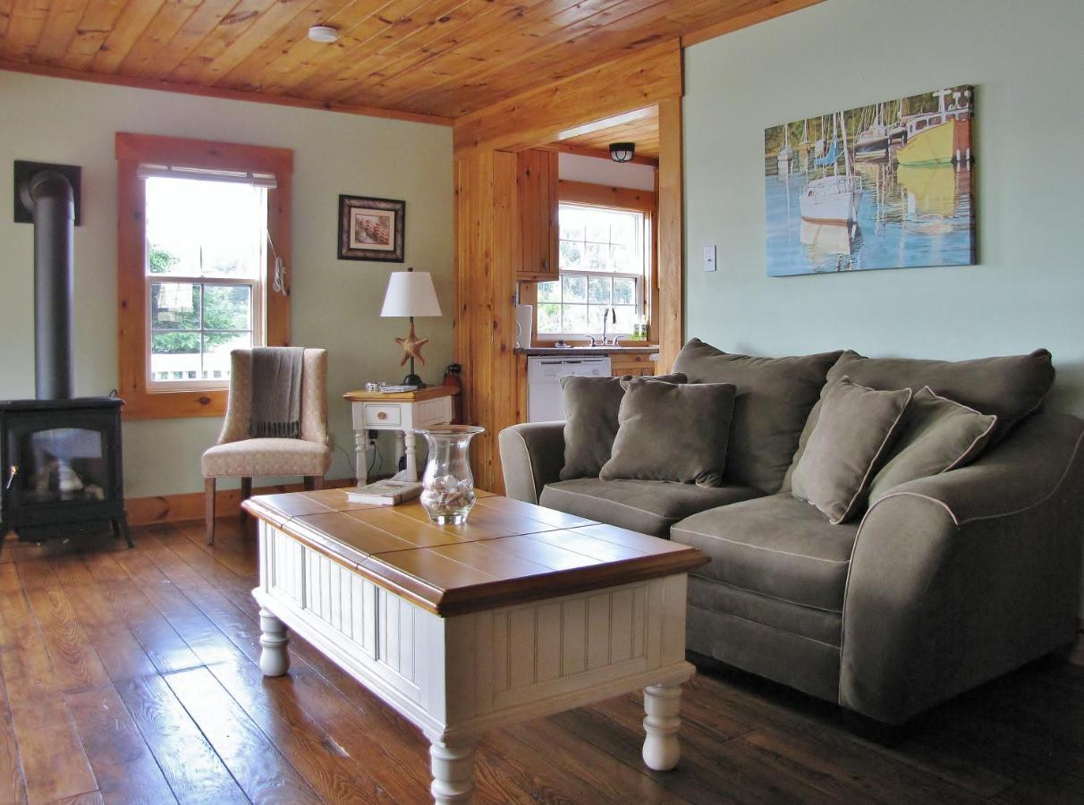 Larinda'S Landing Oceanfront Cottagesハリファックス エクステリア 写真