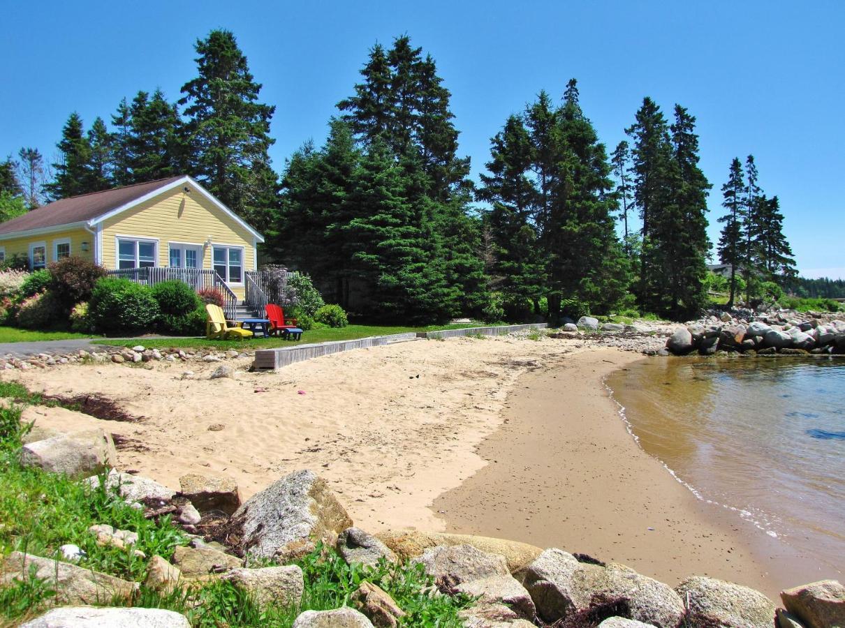 Larinda'S Landing Oceanfront Cottagesハリファックス エクステリア 写真