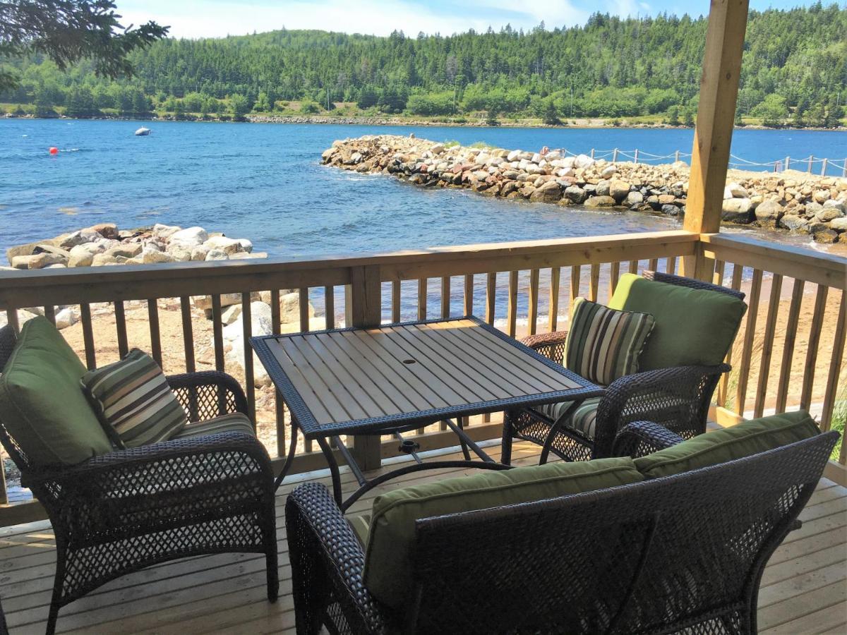 Larinda'S Landing Oceanfront Cottagesハリファックス エクステリア 写真